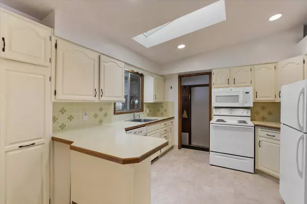 1006 N Progress Rd, Veradale, WA 99037