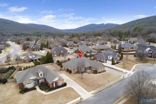 2804 Stepper SE, Owens Cross Roads, AL 35763