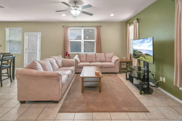 2947 THUNDER GULCH, San Antonio, TX 78245-3386