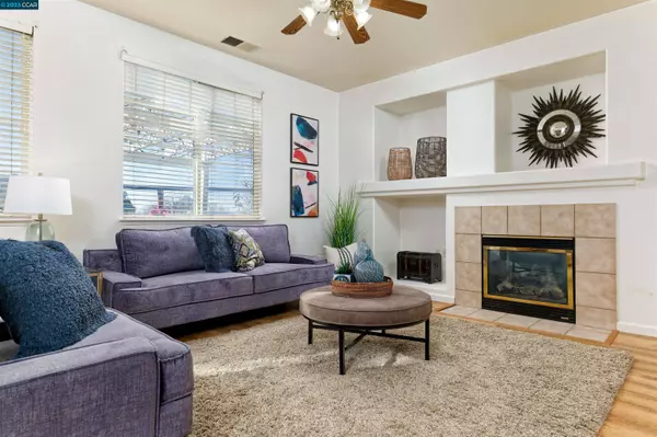 512 Chesapeake Ct, Pittsburg, CA 94565