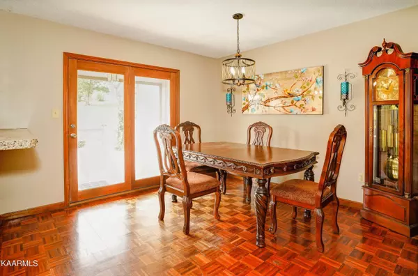 383 Cate Byrd Rd, Kodak, TN 37764