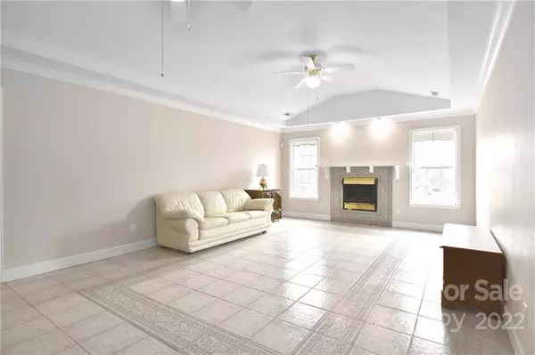 102 Yorkshire DR, Salisbury, NC 28144