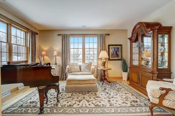 5545 Surrey Ln, Westport, WI 53597