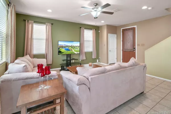 2947 THUNDER GULCH, San Antonio, TX 78245-3386