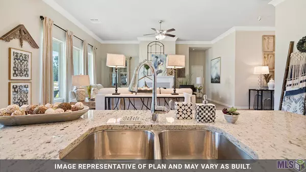 5421 HERON LANDING DR, Baton Rouge, LA 70816