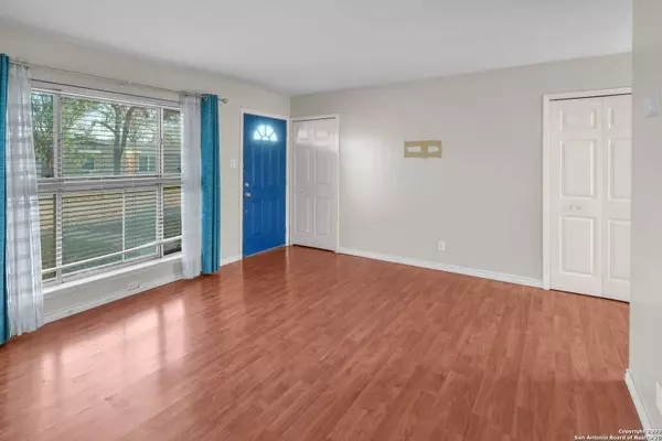 1065 RICHMOND DR, Schertz, TX 78154-2016