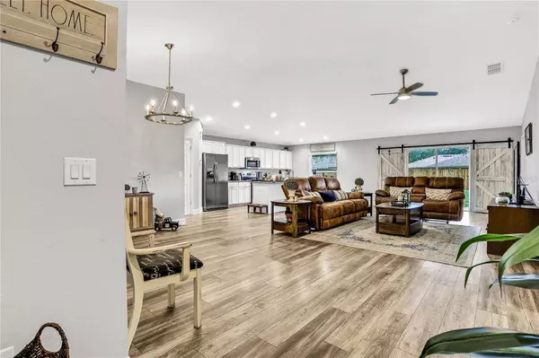 1420 MAGNOLIA LN, Auburndale, FL 33823