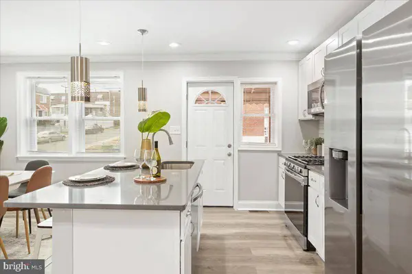 824 WILDWOOD PKWY, Baltimore, MD 21229