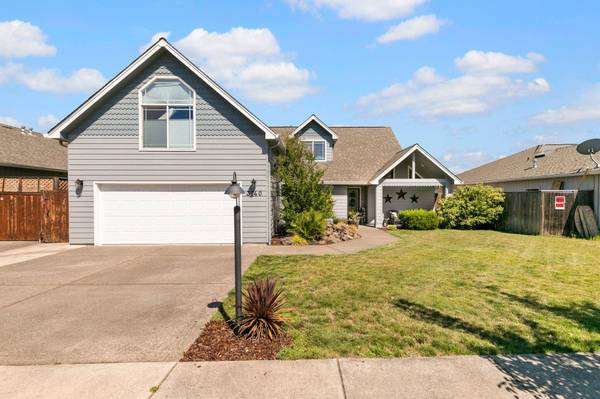 3740 Mallard LN, Medford, OR 97504