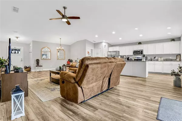 1420 MAGNOLIA LN, Auburndale, FL 33823