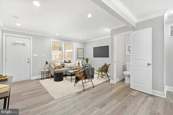 824 WILDWOOD PKWY, Baltimore, MD 21229