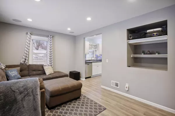 8141 Wentworth AVE S, Bloomington, MN 55420