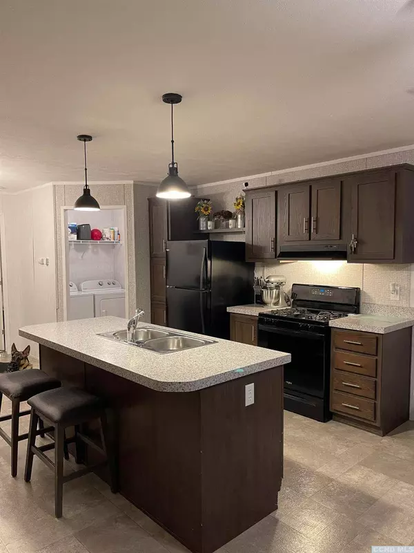 41 Ohio ST, Esopus, NY 12417