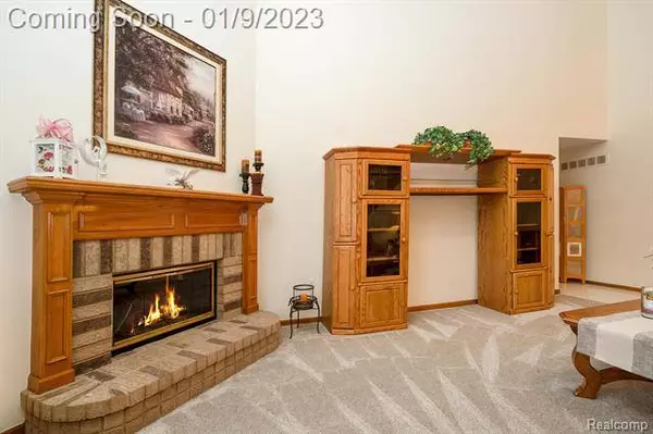 5040 VINEYARDS Boulevard, Sterling Heights, MI 48314