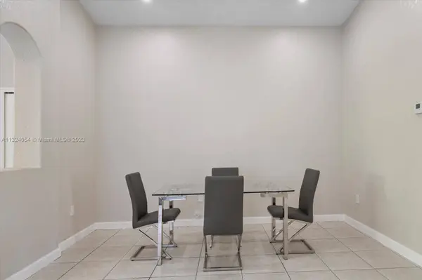 15641 SW 21st Ter, Miami, FL 33185