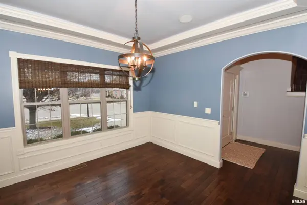 2920 SW Quartz ST, Dunlap, IL 61525