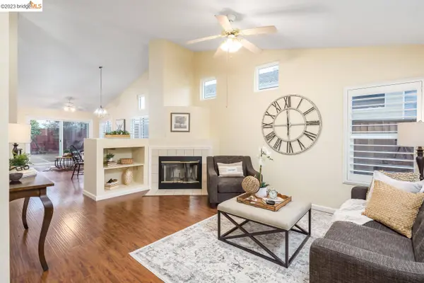 2208 El Lago Dr, Oakley, CA 94561