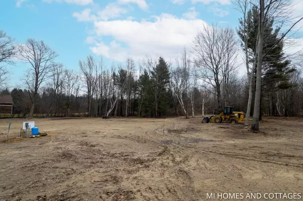 1485 71st Street, Fennville, MI 49408