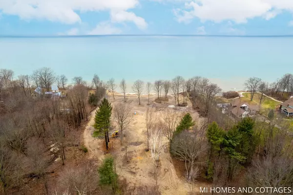 1485 71st Street, Fennville, MI 49408