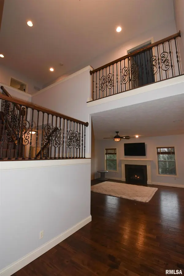 2920 SW Quartz ST, Dunlap, IL 61525