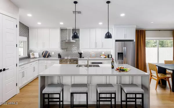 6174 E JANICE Way, Scottsdale, AZ 85254