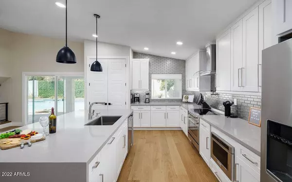 6174 E JANICE Way, Scottsdale, AZ 85254