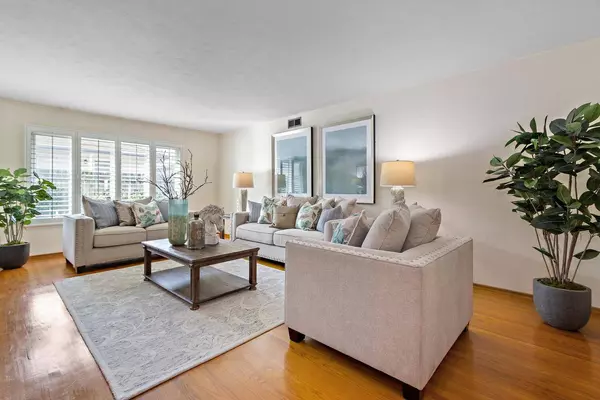 1138 27th AVE, Sacramento, CA 95822