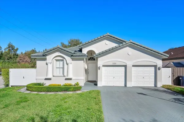 15641 SW 21st Ter, Miami, FL 33185