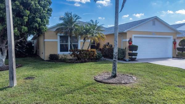 5924 Alexandria CIR, Fort Pierce, FL 34982