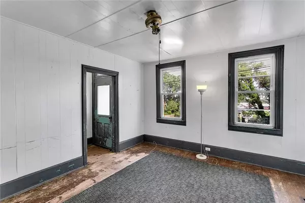 1816 Elbow St, Pittsburgh, PA 15212