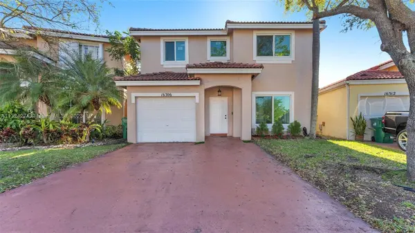 16306 SW 100th Ter, Miami, FL 33196