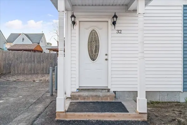 32 Alma Street #32, Lawrence, MA 01841