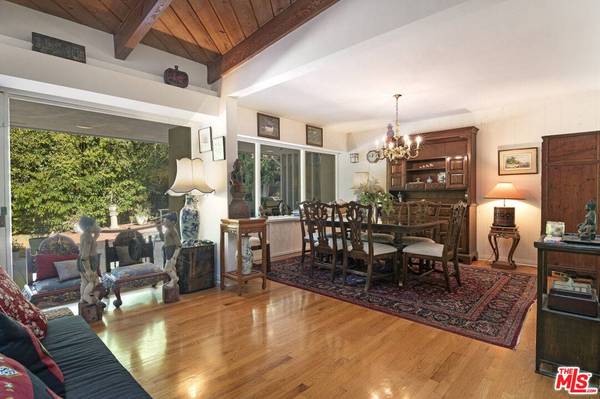 9527 Oakmore Rd, Los Angeles, CA 90035