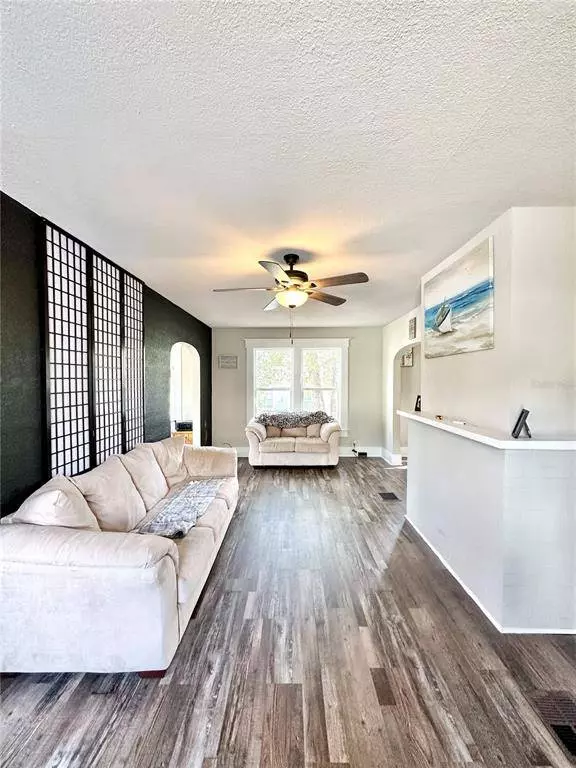 766 13TH AVE S, St Petersburg, FL 33701