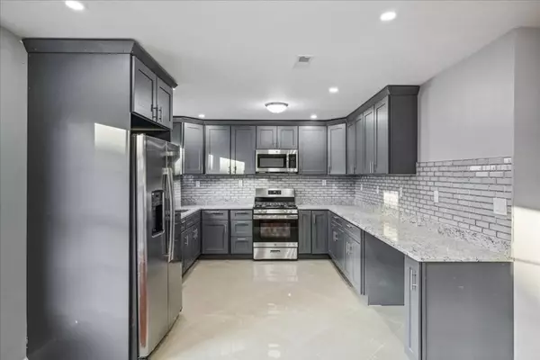 32 Alma Street #32, Lawrence, MA 01841