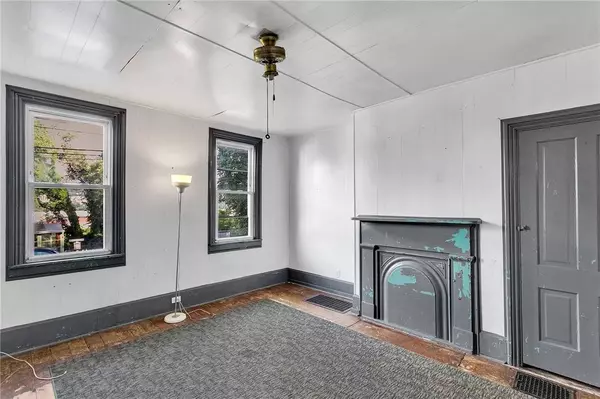 1816 Elbow St, Pittsburgh, PA 15212