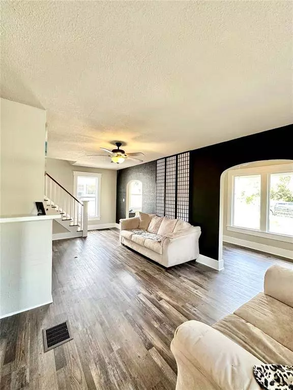 766 13TH AVE S, St Petersburg, FL 33701