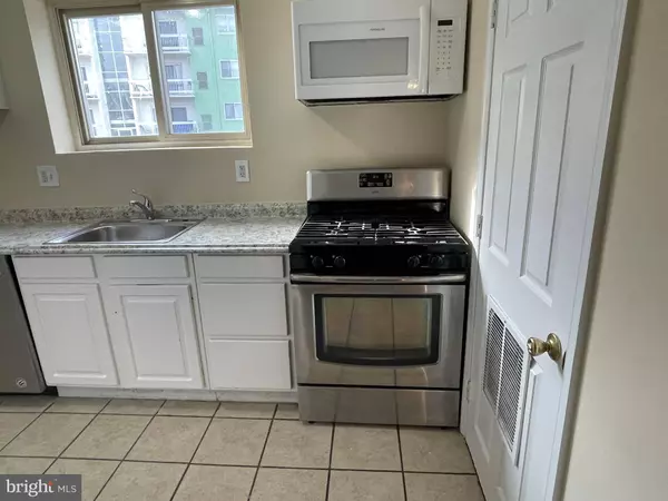 2610 WADE RD SE #305, Washington, DC 20020