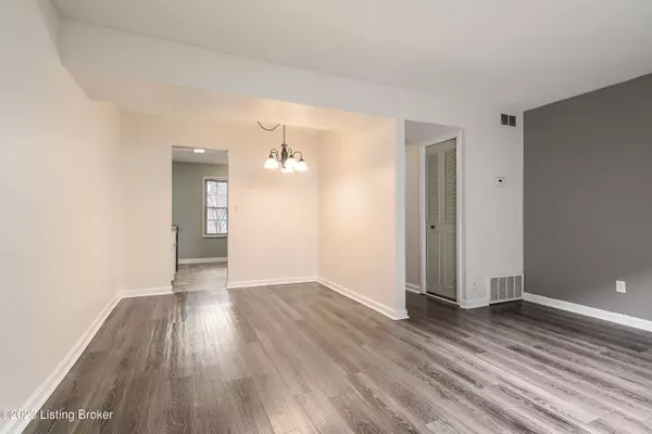 211 Fairfax Ave 3, Louisville, KY 40207