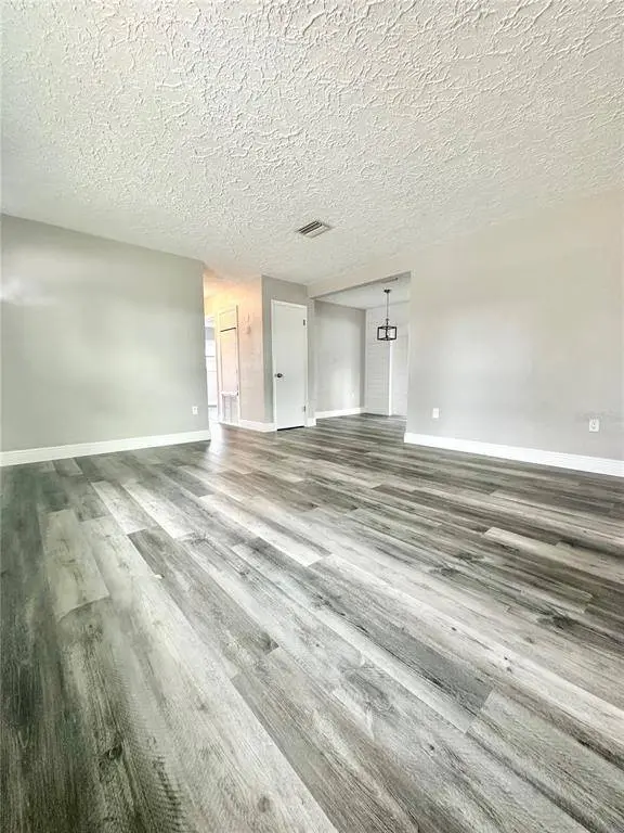 3673 STOKES DR, Sarasota, FL 34232