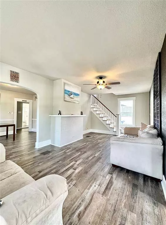 766 13TH AVE S, St Petersburg, FL 33701