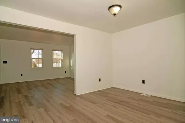 147 HOLMES ST, Dover, DE 19901