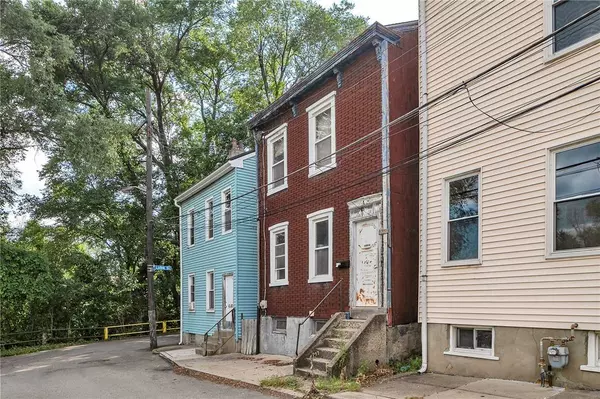 1816 Elbow St, Pittsburgh, PA 15212