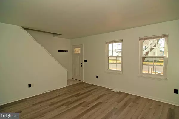 147 HOLMES ST, Dover, DE 19901