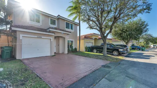 16306 SW 100th Ter, Miami, FL 33196