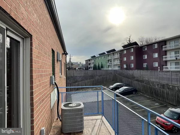 2610 WADE RD SE #305, Washington, DC 20020