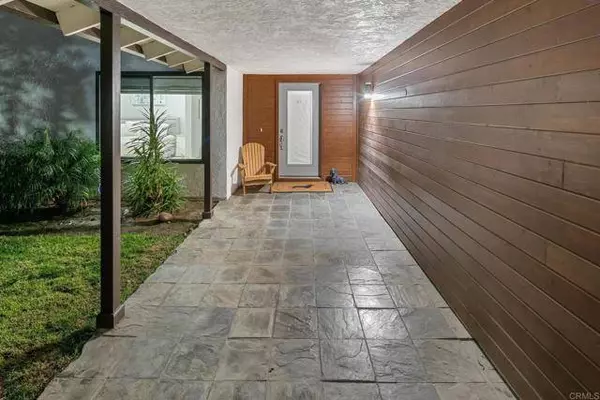 5206 Soledad Rd, San Diego, CA 92109