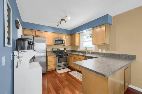 4305 Eagle Crest DR, Eagan, MN 55122