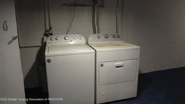 2005 Lyons Avenue, Lansing, MI 48910