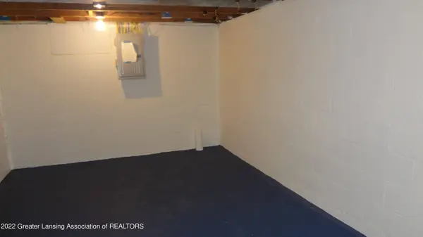 2005 Lyons Avenue, Lansing, MI 48910